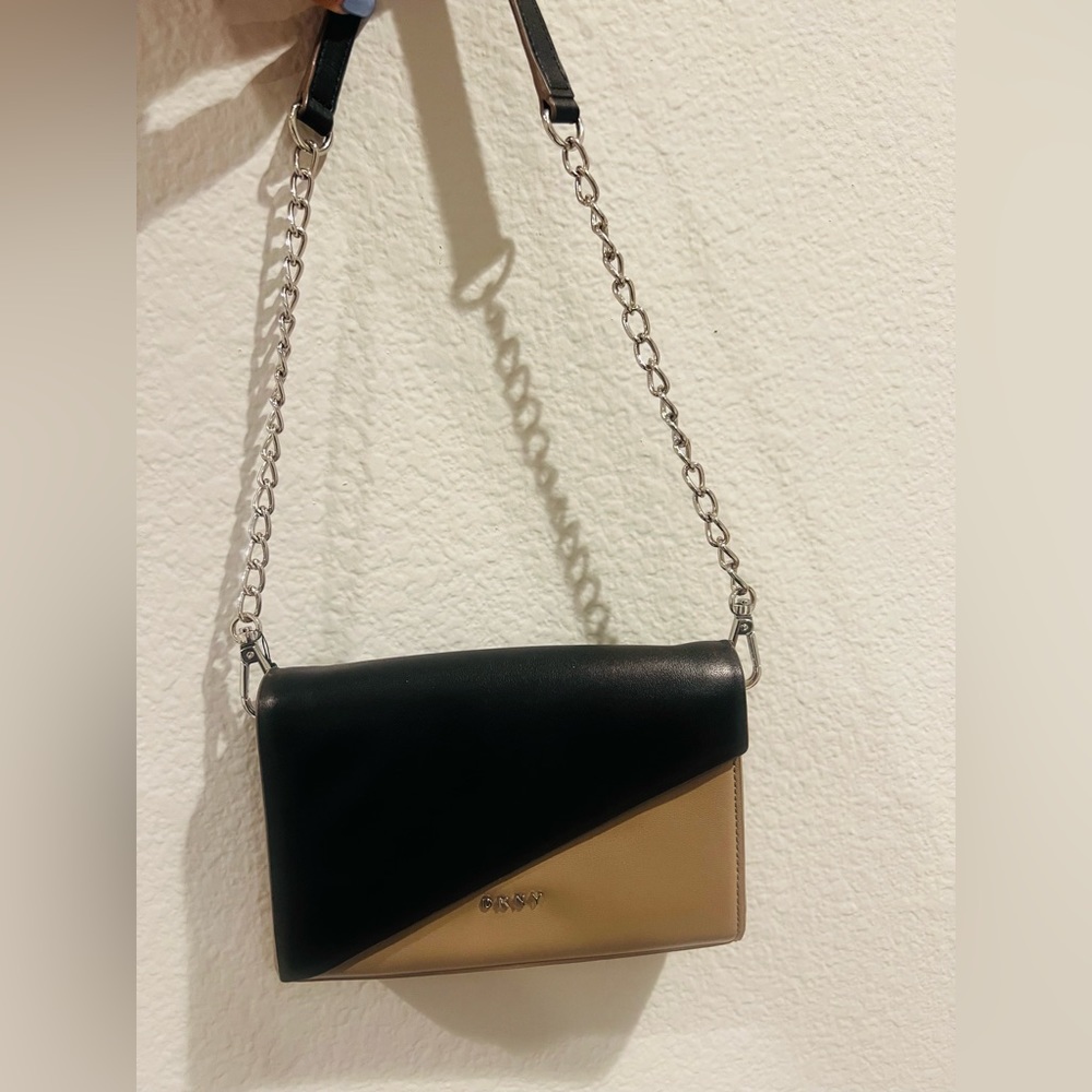 DKNY HANDBAG